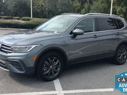 Certified 2022 Volkswagen Tiguan SE image 4