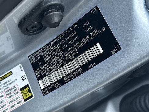 Used 2025 Toyota Corolla Cross L FWD image 23