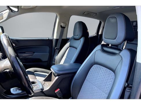 Used 2021 Chevrolet Colorado Z71 AWD/4WD image 19