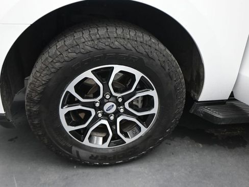 Used 2024 Ford Expedition Max XLT AWD/4WD image 19