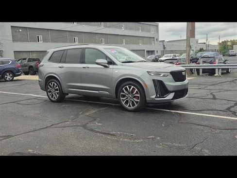 Used 2024 Cadillac XT6 Sport image 20