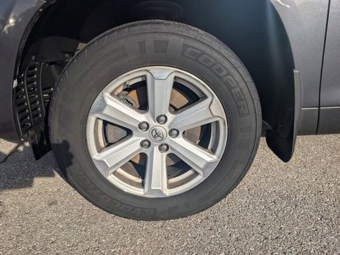 Used 2010 Toyota Highlander SE image 30