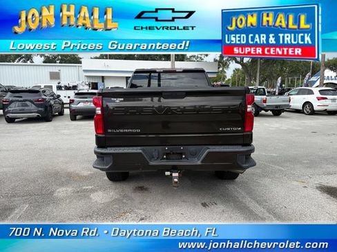 Used 2020 Chevrolet Silverado 1500 Custom w/ Custom Value Package RWD image 9