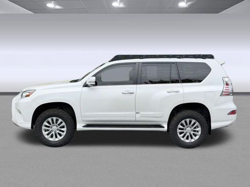 Used 2018 Lexus GX 460 Premium w/ Premium Package AWD/4WD image 2