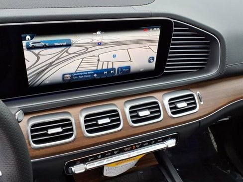 New 2026 Mercedes-Benz GLS 450 4MATIC image 5
