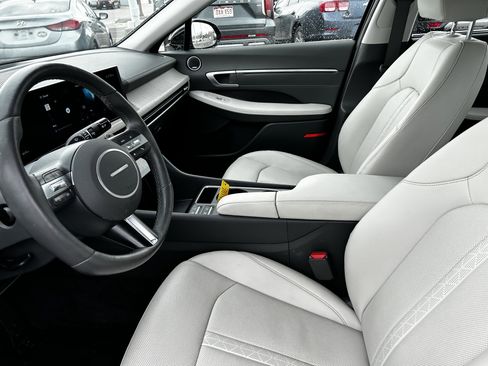 Used 2025 Hyundai Sonata Limited image 7