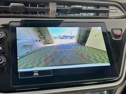 Used 2023 Chevrolet Bolt EUV LT FWD image 13