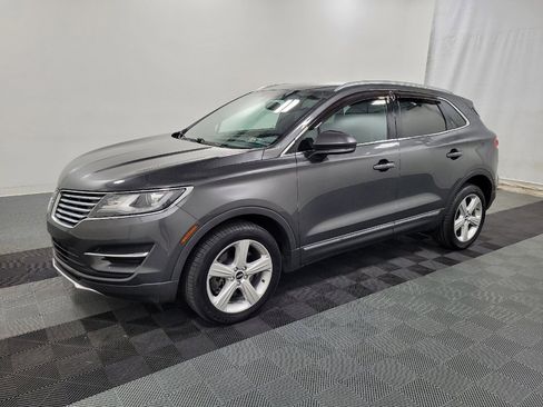 Used 2018 Lincoln MKC Premiere AWD/4WD image 2
