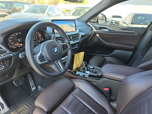 Used 2024 BMW X4 M40i w/ Premium Package image 15