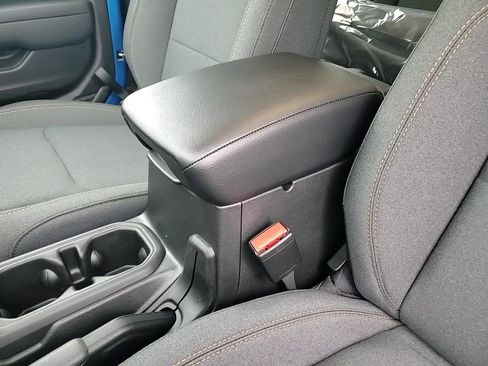 New 2026 Jeep Wrangler Sport S image 19