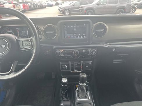 Used 2021 Jeep Gladiator Sport AWD/4WD image 22
