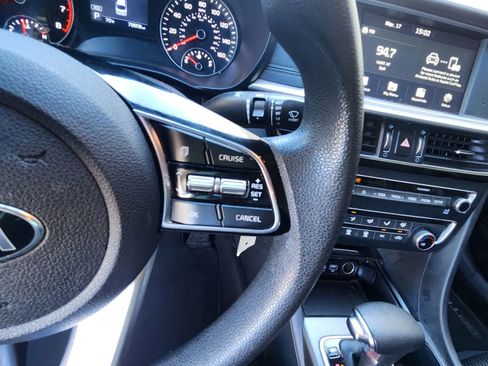 Used 2020 Kia Optima LX image 12