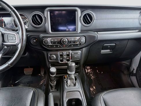 Used 2022 Jeep Gladiator Overland AWD/4WD image 18