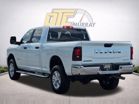 Used 2026 RAM 2500 Big Horn AWD/4WD image 7