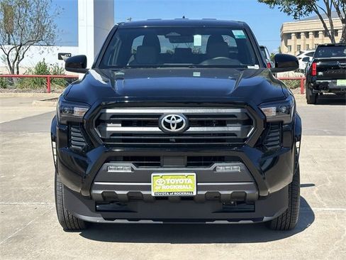 Used 2025 Toyota Tacoma SR5 image 7