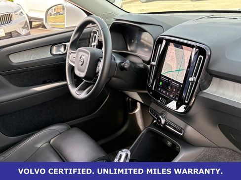 Certified 2025 Volvo XC40 B5 Plus image 36