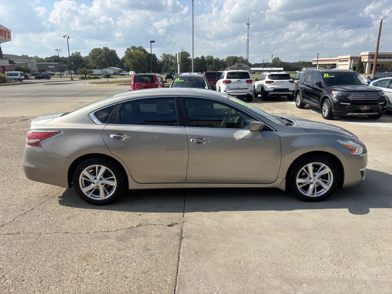 Used 2015 Nissan Altima 2.5 SV FWD image 3