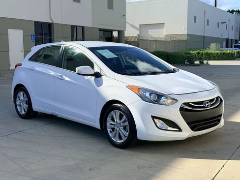 Used 2013 Hyundai Elantra GT FWD image 3