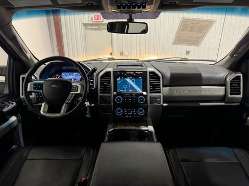 Used 2019 Ford F250 Lariat w/ Lariat Value Package image 19