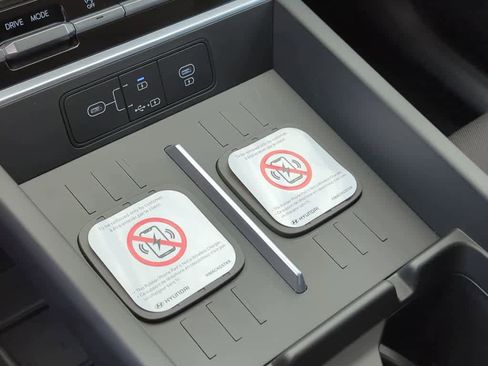 New 2026 Hyundai Santa Fe SE image 32