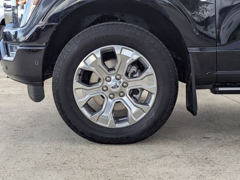 Used 2023 Ford F150 Platinum image 12