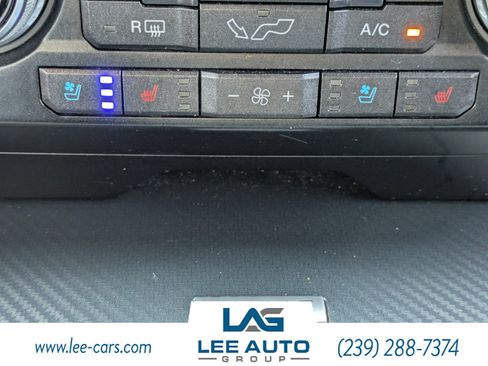 Used 2018 Ford F150 Lariat w/ Equipment Group 502A Luxury AWD/4WD image 26
