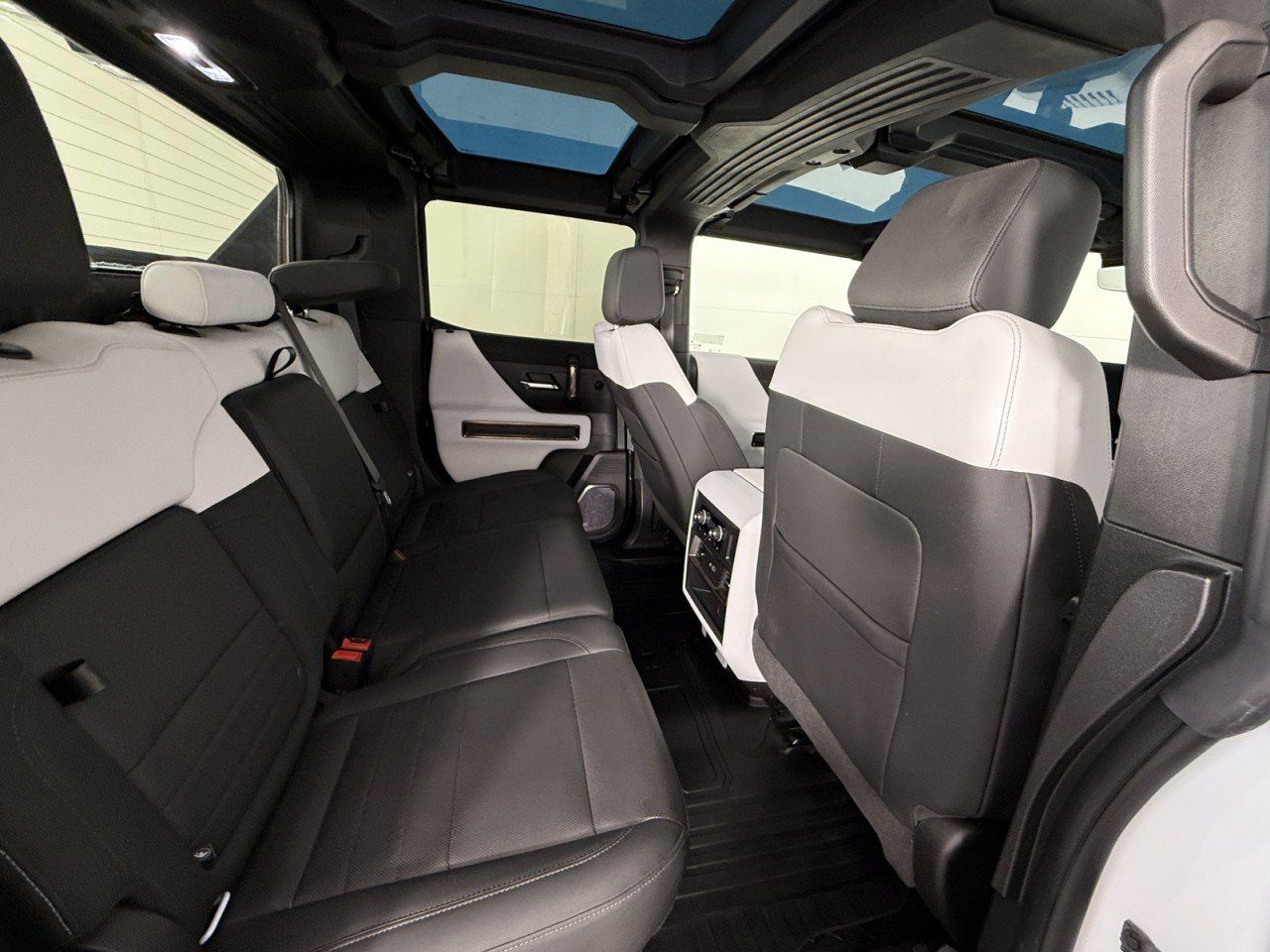 Used 2022 GMC Hummer EV Edition 1 w/ LPO, Illumination Package AWD/4WD image 15