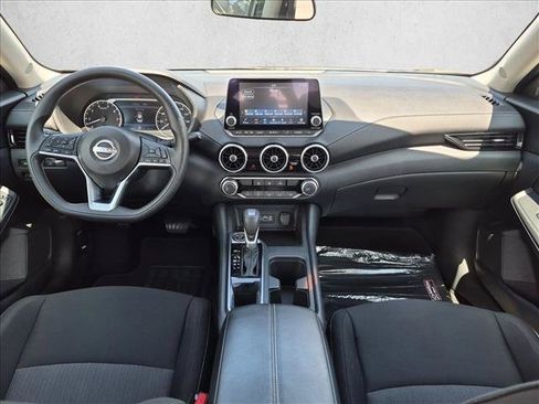 Used 2025 Nissan Sentra SV FWD image 16
