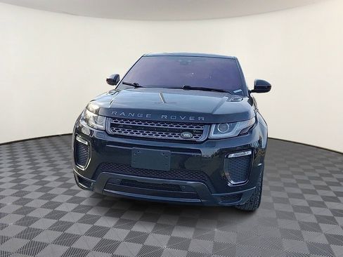 Used 2019 Land Rover Range Rover Evoque SE Premium image 3