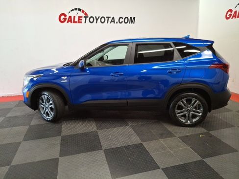 Used 2023 Kia Seltos LX image 6