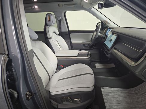 Used 2023 Rivian R1S Adventure AWD/4WD image 24