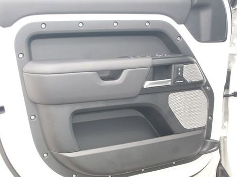 Used 2024 Land Rover Defender 130 Outbound image 22