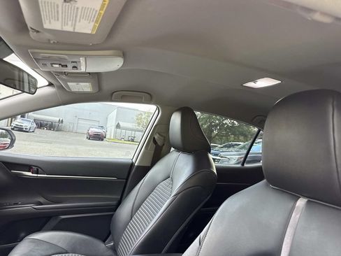 Used 2020 Toyota Camry SE FWD image 27