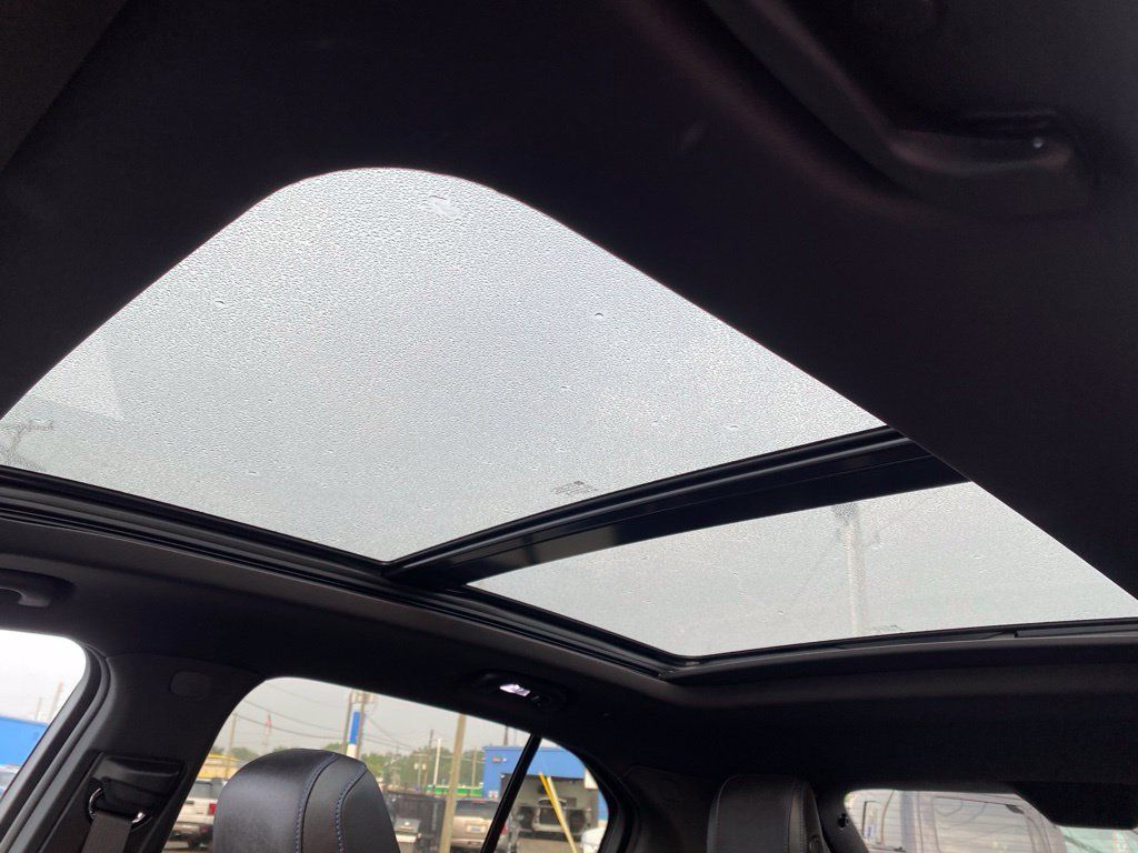 Used 2025 Cadillac XT4 Sport w/ LPO, Floor Liner Package AWD/4WD image 12