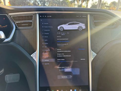 Used 2013 Tesla Model S image 18