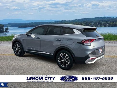 Used 2025 Kia Sportage EX image 5