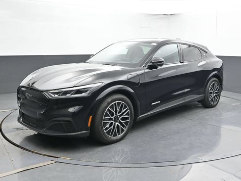 Used 2025 Ford Mustang Mach-E Premium AWD/4WD image 8