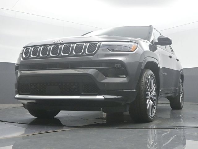 Used 2024 Jeep Compass Limited w/ Elite Group AWD/4WD image 42