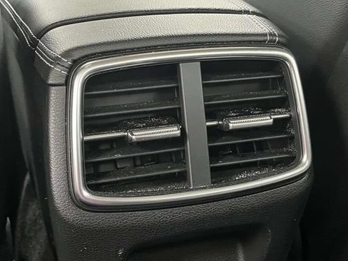 Used 2025 Genesis G70 2.5T AWD/4WD image 21