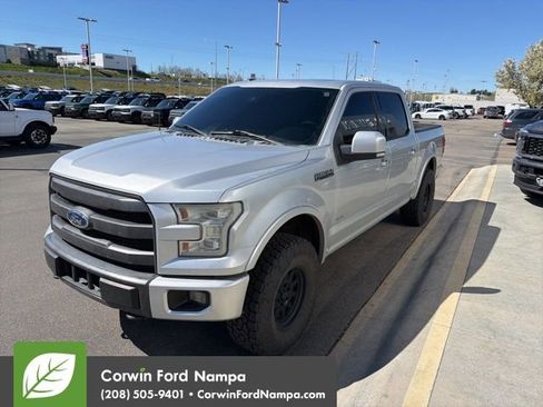 Used 2015 Ford F150 Lariat w/ Equipment Group 502A Luxury image 3