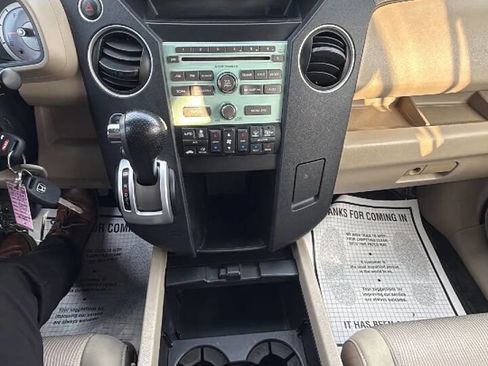 Used 2010 Honda Pilot EX image 17