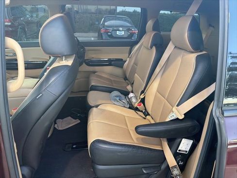 Used 2018 Kia Sedona SX image 8