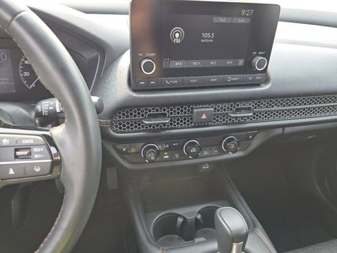 Used 2025 Honda HR-V Sport image 29