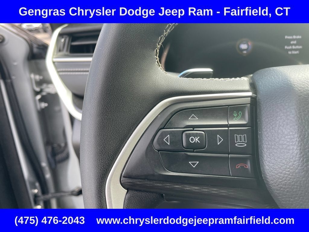 Used 2023 Jeep Grand Cherokee L Altitude AWD/4WD image 58