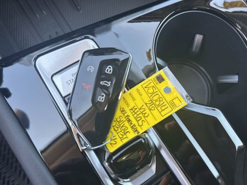 New 2026 Volkswagen Atlas SEL Premium R-Line image 33