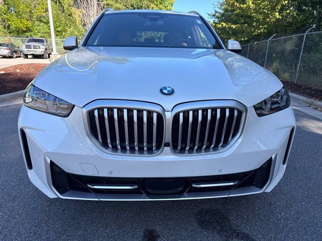 Certified 2024 BMW X5 xDrive40i w/ Premium Package AWD/4WD image 10