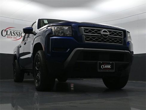 Used 2023 Nissan Frontier SV image 26