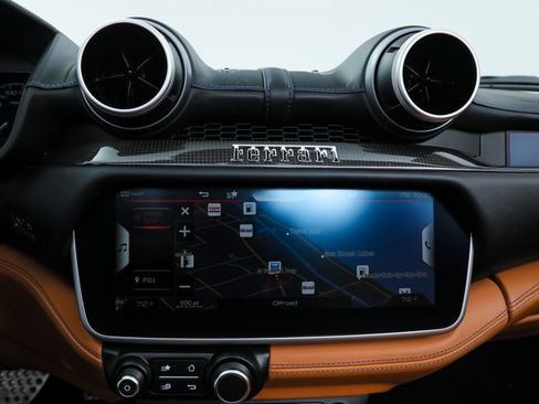 Certified 2023 Ferrari Portofino M image 32