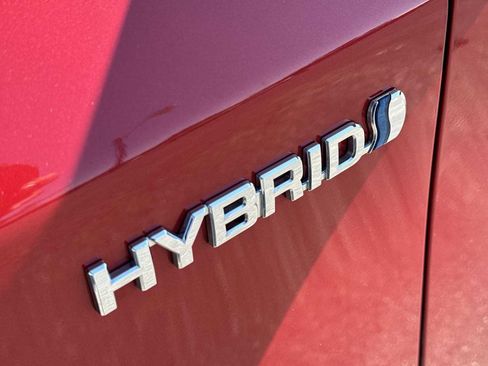 Used 2014 Toyota Prius Four image 12