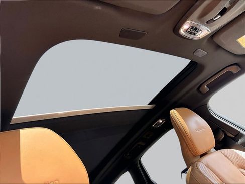 Used 2019 Volvo XC60 T6 Inscription w/ Protection Package Premier AWD/4WD image 17